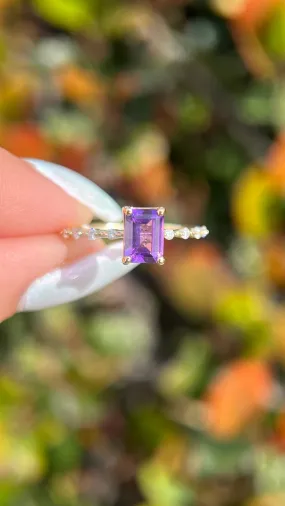 Bella 7x5mm 0.75ct Emerald Cut Amethyst Spaced Diamond Ring 14K Gold DFR017