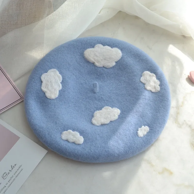 Blue sky and white clouds beret KF9271