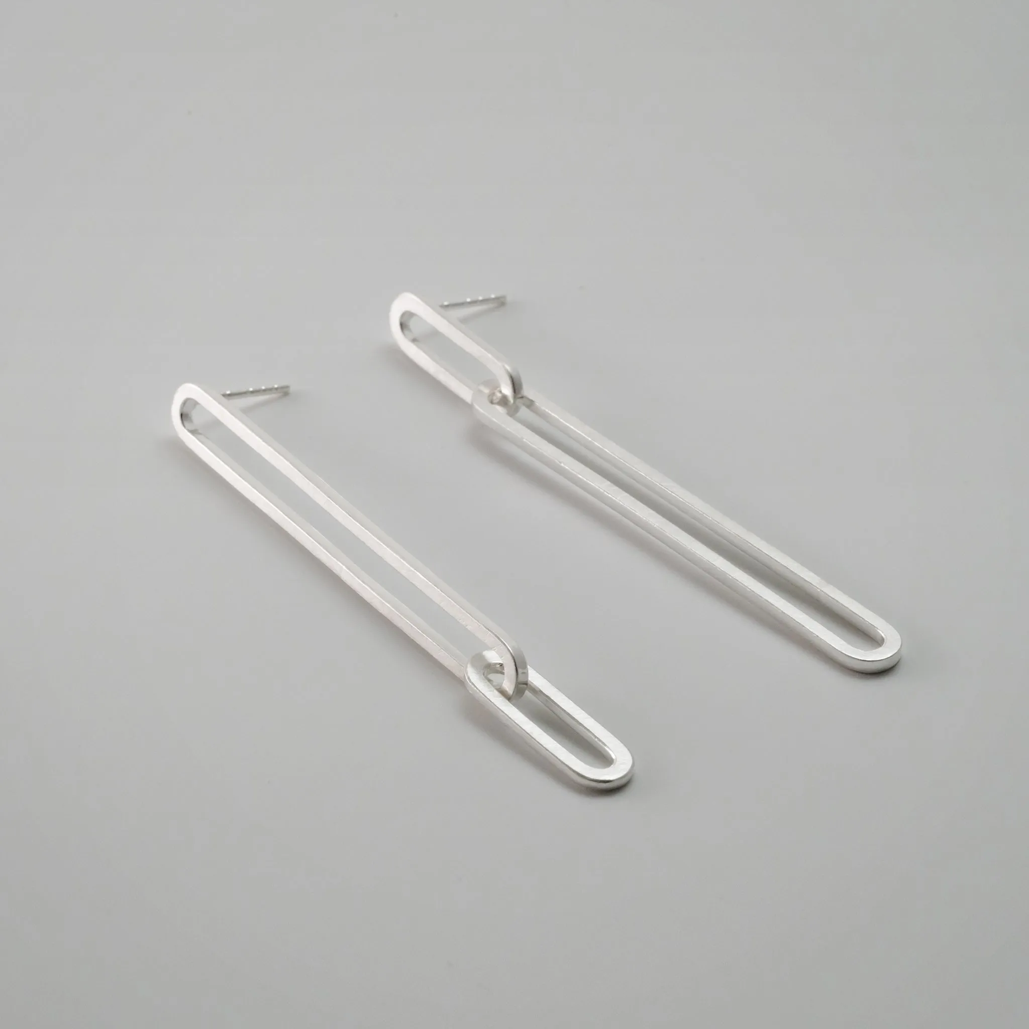 Chain N°201 Long OV Earrings