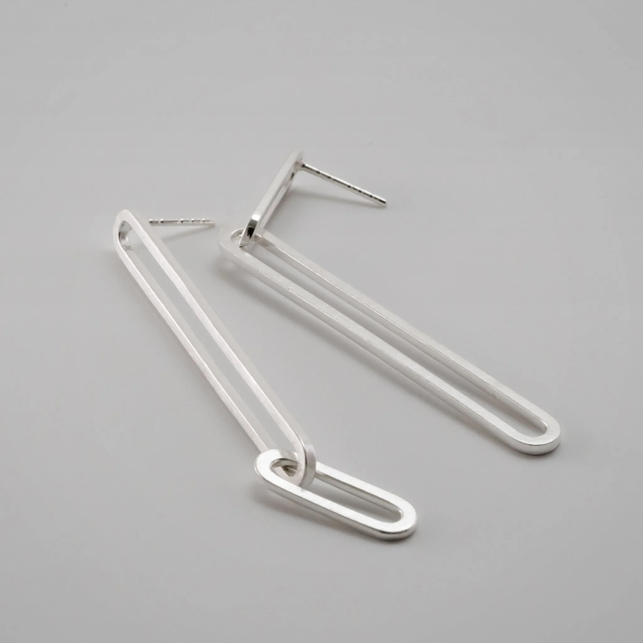 Chain N°201 Long OV Earrings