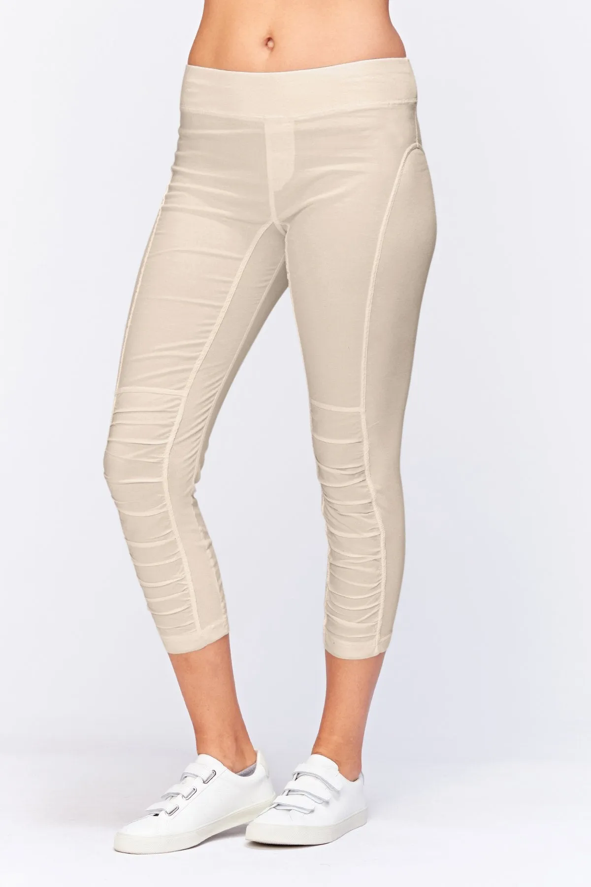 Jetter Crop Legging