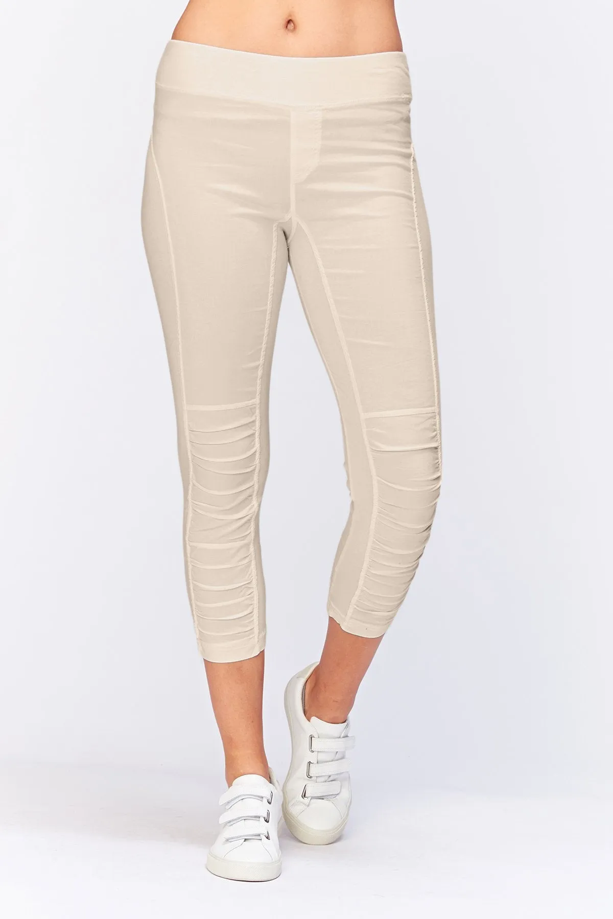 Jetter Crop Legging