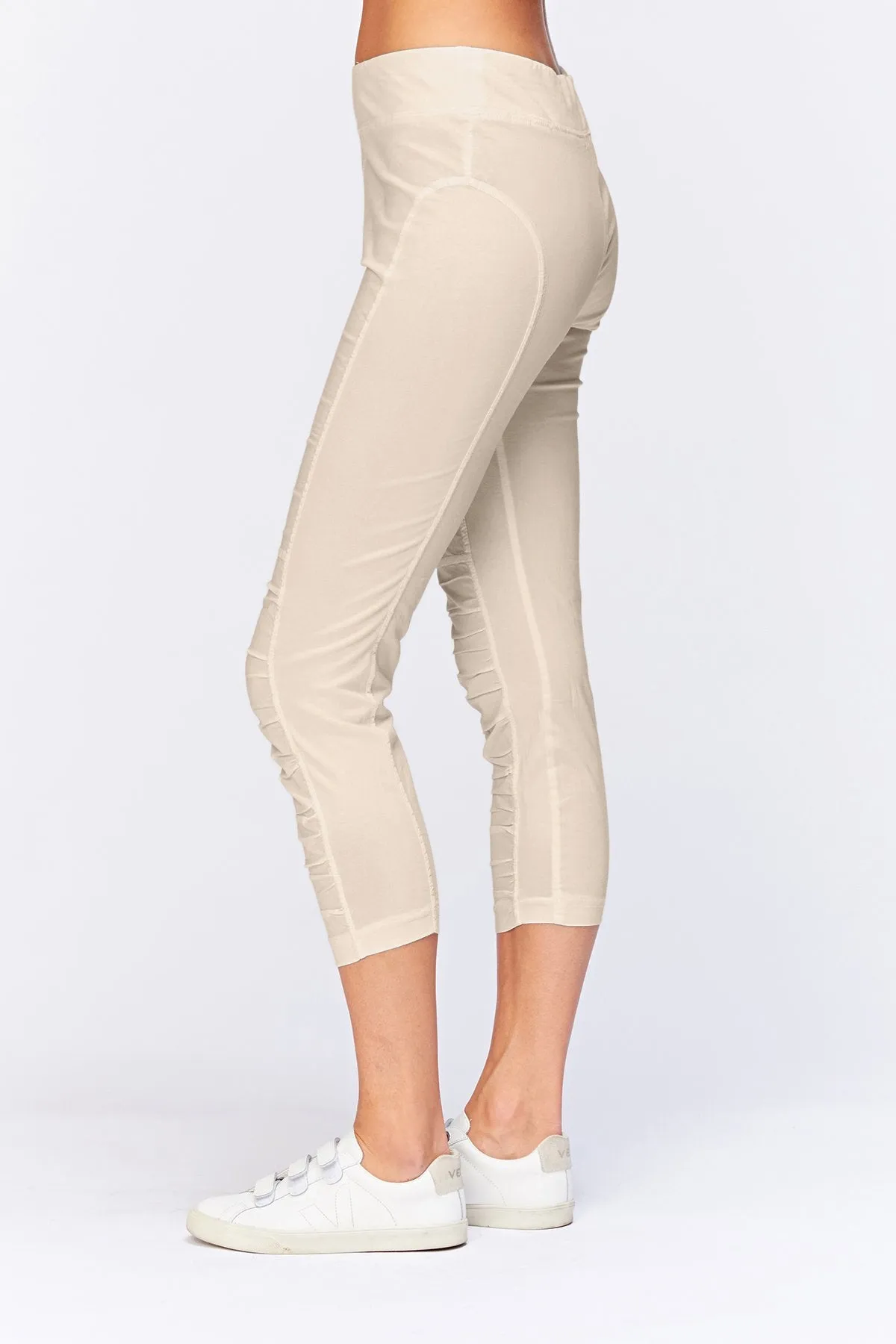 Jetter Crop Legging