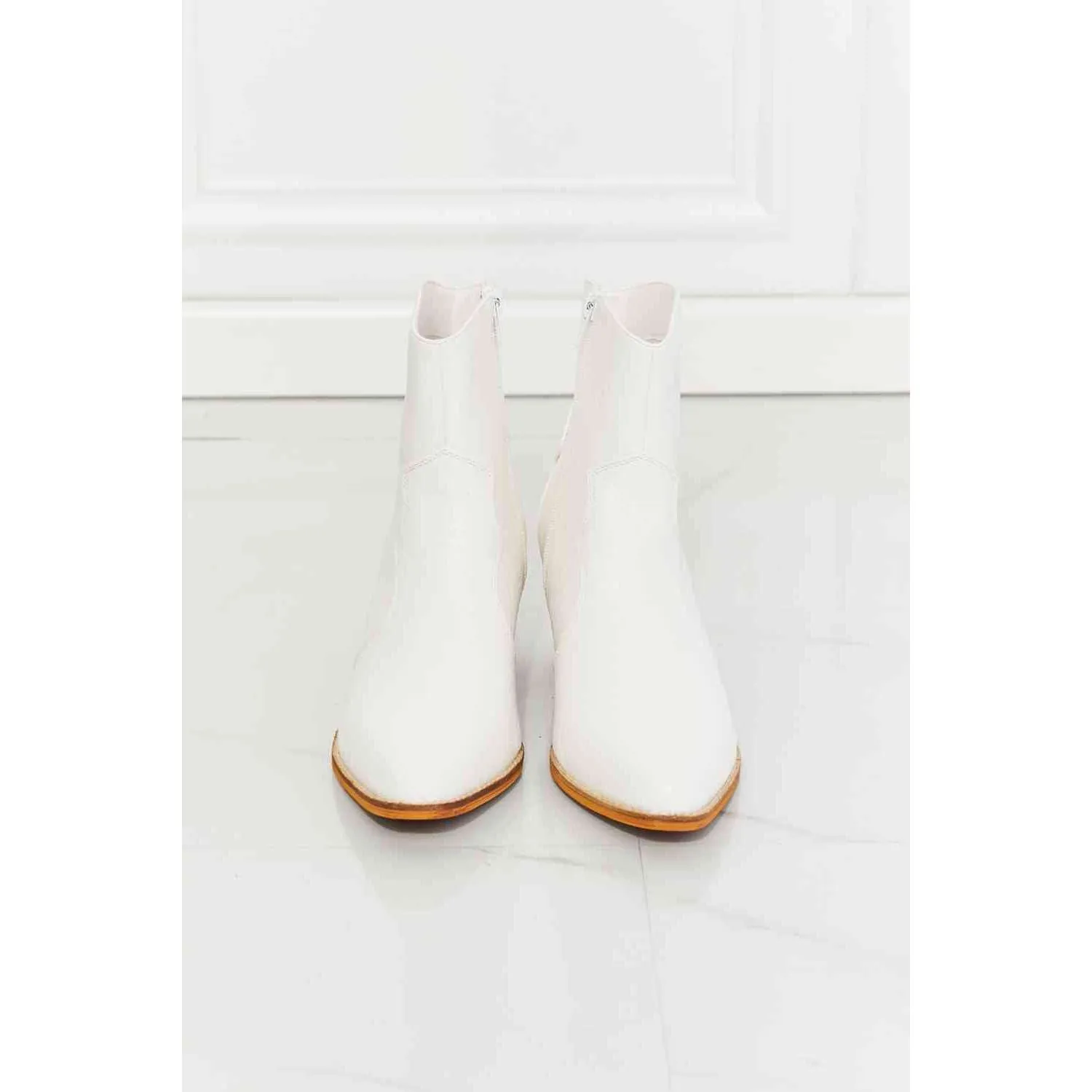 MMShoes Watertower Town Faux Leather Western Ankle Boots in White